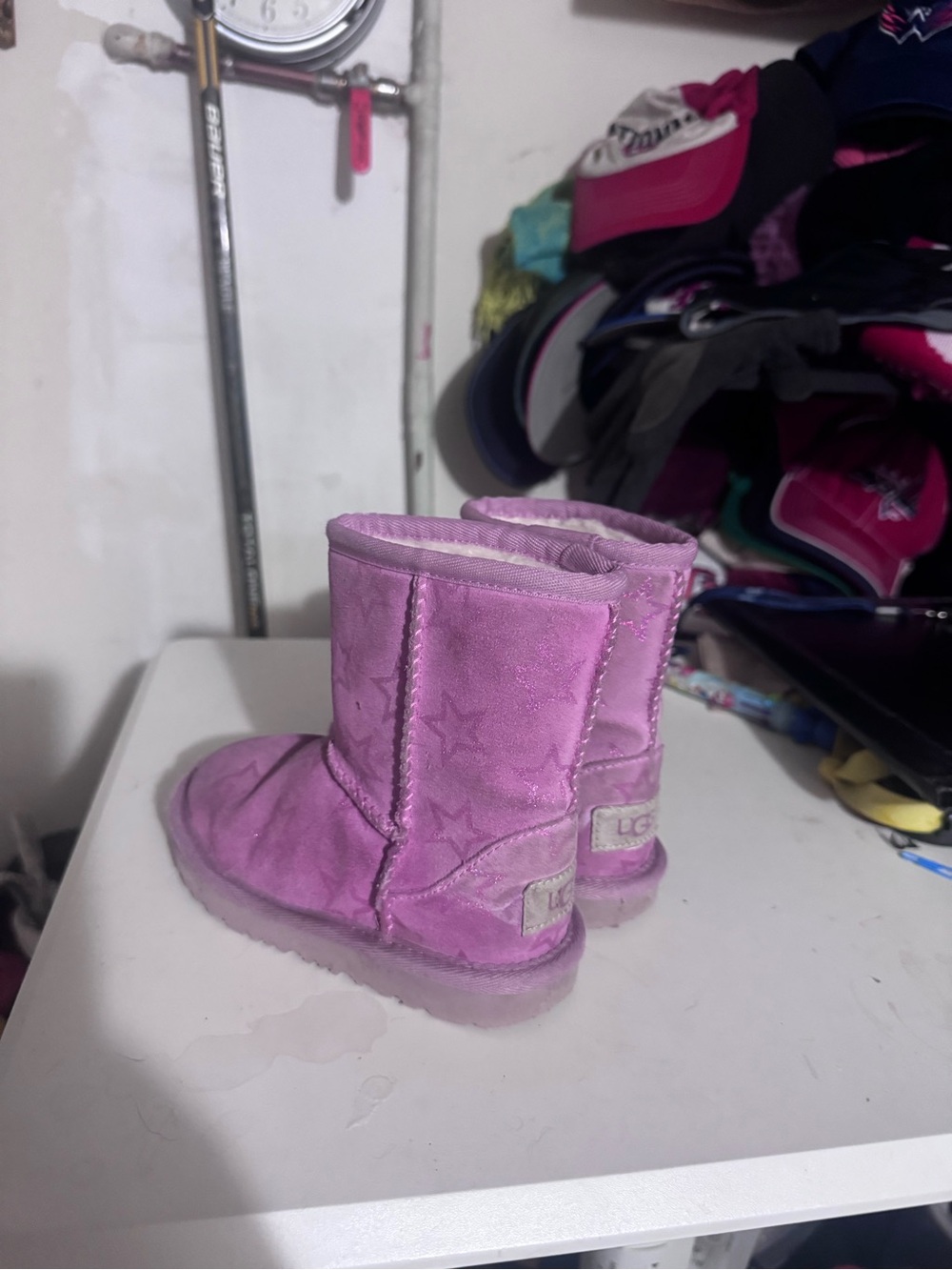 UGG Kids Pink Star-Embossed Short Boots